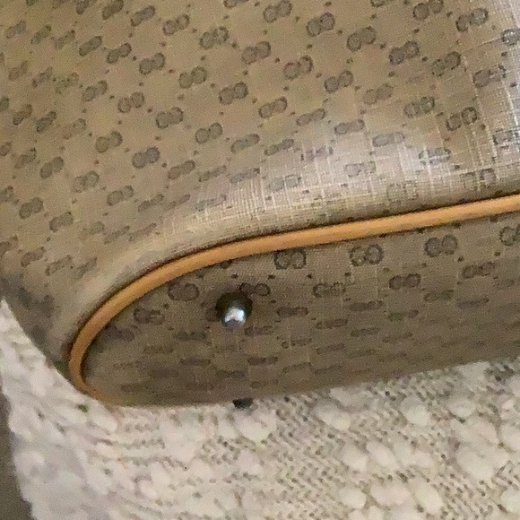 Gorgeous Gucci Vintage Tote ❤️❤️💚 - Picture 8 of 16
